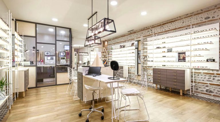 -Superstrate Aménagement Mobilier et Architecture interieure- 01-magasin Courdy Opticien